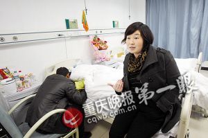 病床前，宋女士讲述事发经过。