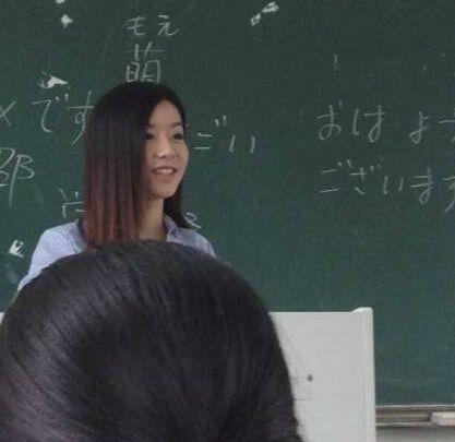 西南财经大学日语美女教师 甜美可人清纯到爆